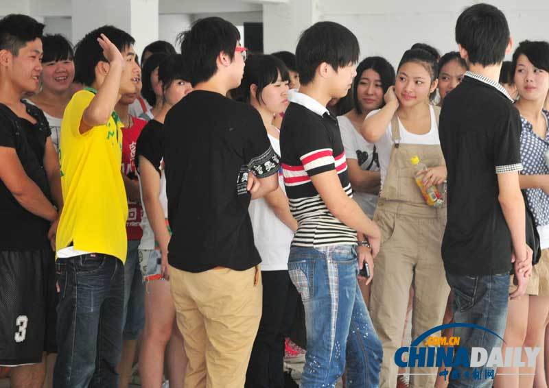 福建百年歷史女子高校招收第一批男生入學(xué)