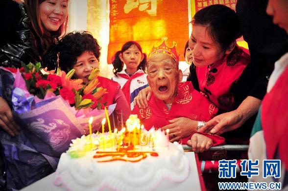 中國老人突破2億,養(yǎng)老“大堤”能否抵擋?