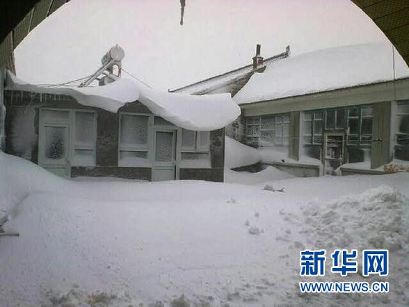北京延慶遭遇52年來最大降雪 全縣全力抗雪救災(zāi)
