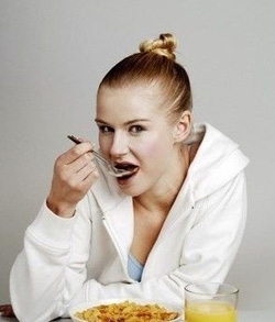 養(yǎng)生必知：90%白領(lǐng)都中招的8大致癌飲食習(xí)慣
