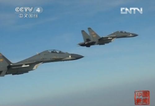 實(shí)拍：中國空軍殲11戰(zhàn)機(jī)對抗空戰(zhàn)(組圖)