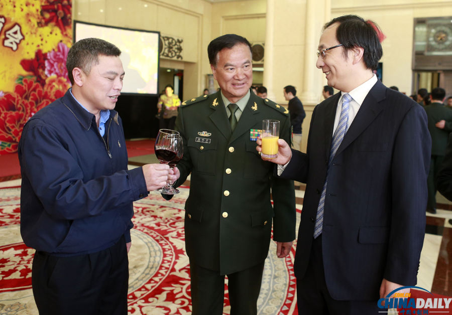 國(guó)防部新聞事務(wù)局舉辦迎春酒會(huì)