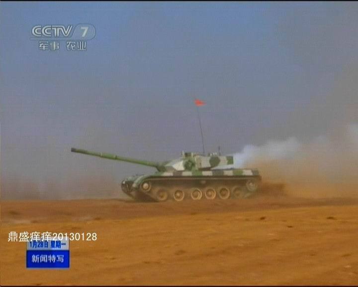 成群出動：解放軍精銳96改主戰(zhàn)坦克部隊曝光