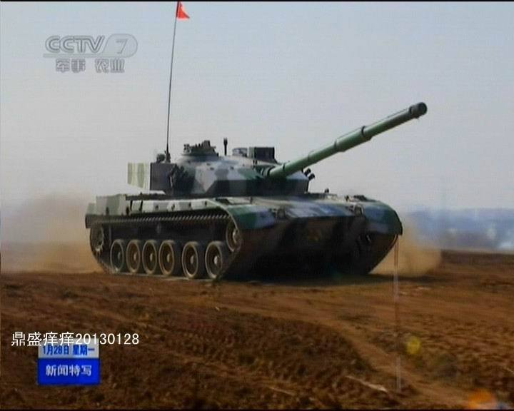 成群出動：解放軍精銳96改主戰(zhàn)坦克部隊曝光