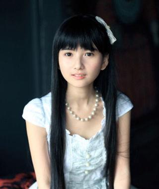 《我是歌手》淚點(diǎn)女走紅 盤(pán)點(diǎn)意外走紅的神秘觀眾
