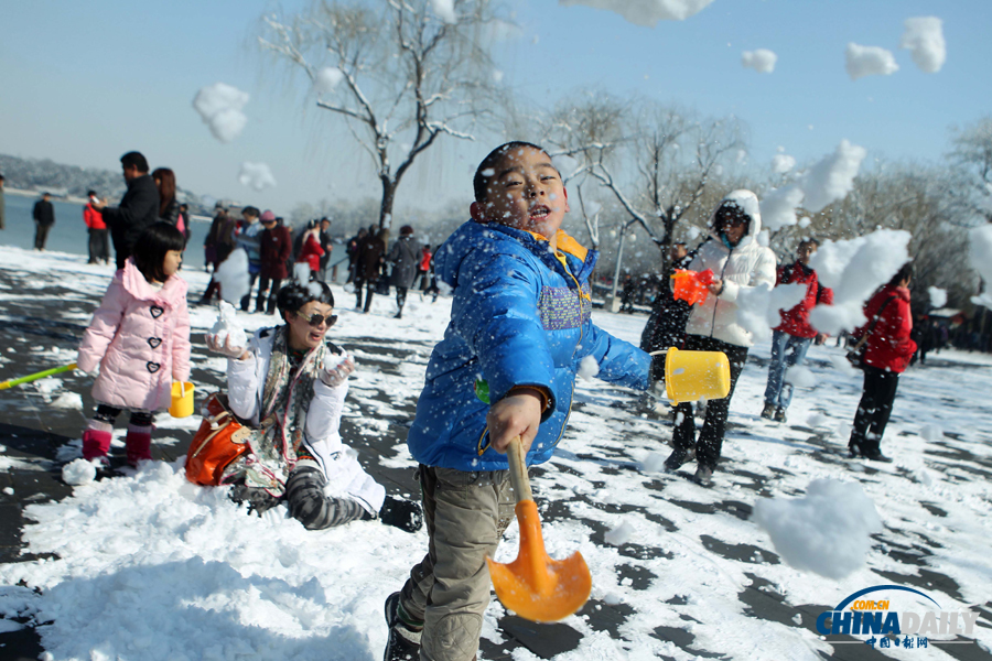 中國(guó)日?qǐng)?bào)直擊北京三月春雪