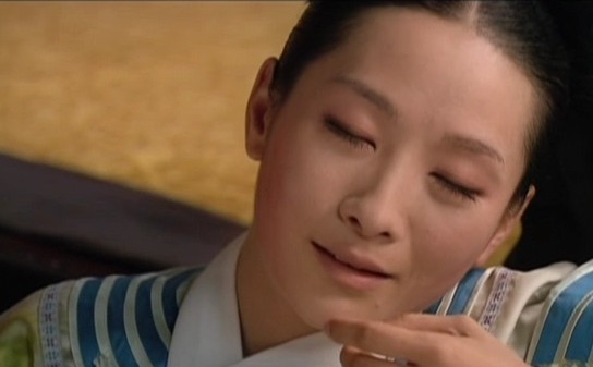 劉詩詩被囚孫儷當(dāng)尼姑 盤點(diǎn)落魄中的美女妖男