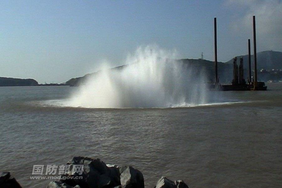 國(guó)防部公布遼寧艦?？寇姼坌聢D 解密建港部隊(duì)