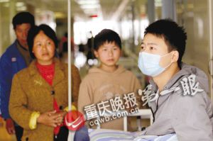 12歲弟弟捐骨髓救哥哥 “砸鍋賣鐵，也要救他”