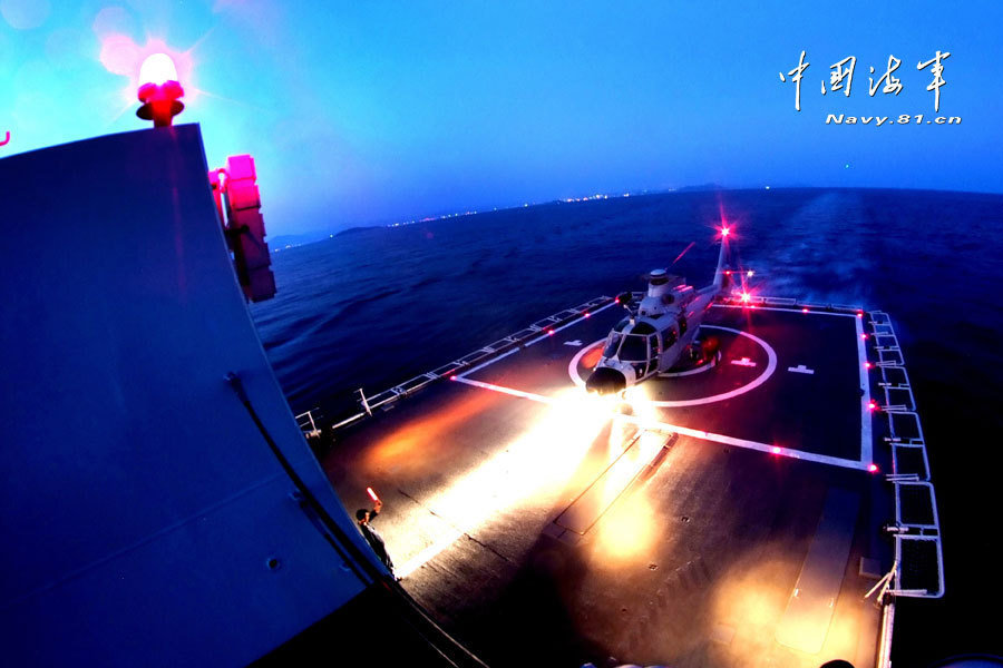 組圖：南海艦隊大規(guī)模實彈演習(xí) 主力艦盡出