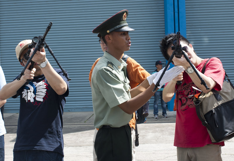 高清：駐港部隊(duì)舉行“軍營開放日”活動