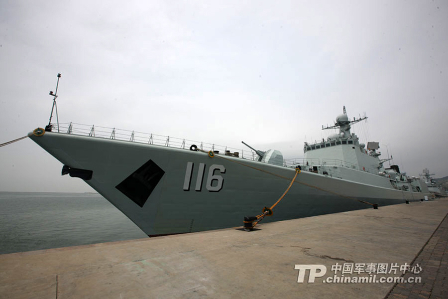 中國派“最強編隊”參加中俄軍演 艦艇多為“00后”
