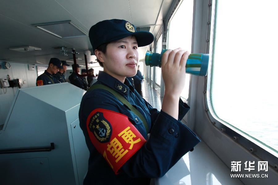 氣勢逼人！中國海軍艦艇編隊(duì)在日本海練編隊(duì)運(yùn)動(dòng)