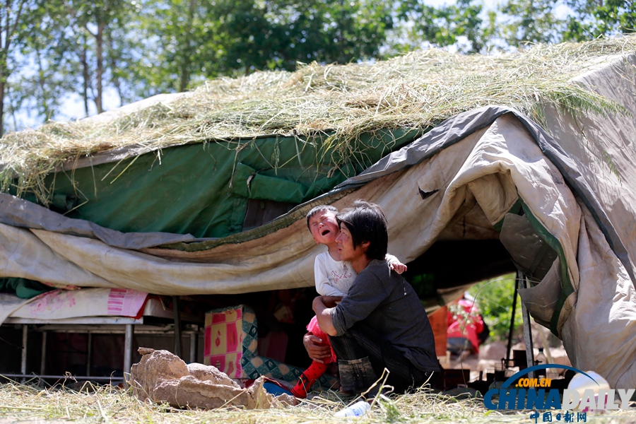 震區(qū)表情：甘肅定西6.6級(jí)地震災(zāi)后見聞