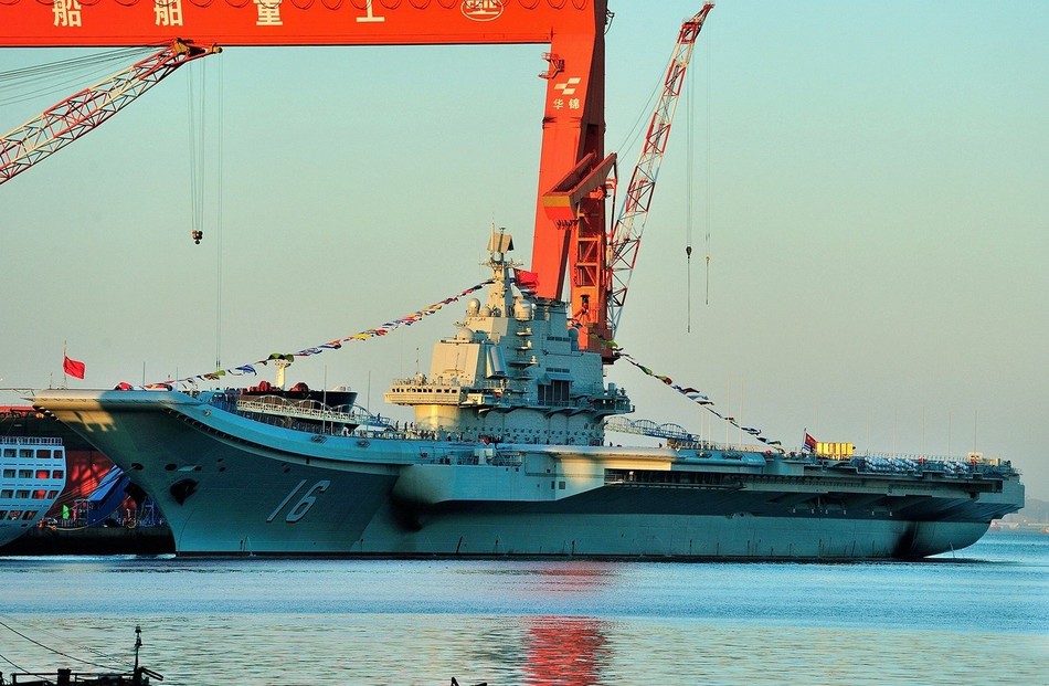 你沒(méi)有見(jiàn)過(guò)的遼寧艦：取消滑躍換成彈射起飛