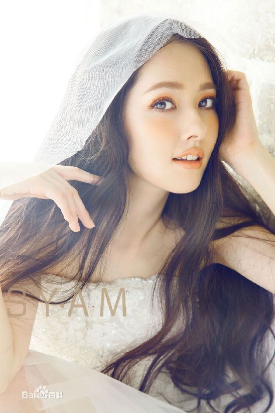 當(dāng)紅混血女星美貌氣質(zhì)大PK