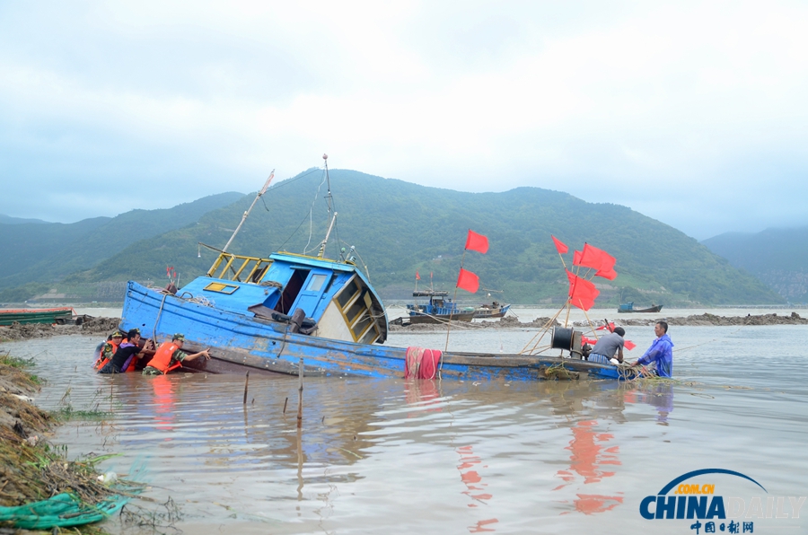 福建寧德：臺(tái)風(fēng)“潭美”過(guò)后忙自救