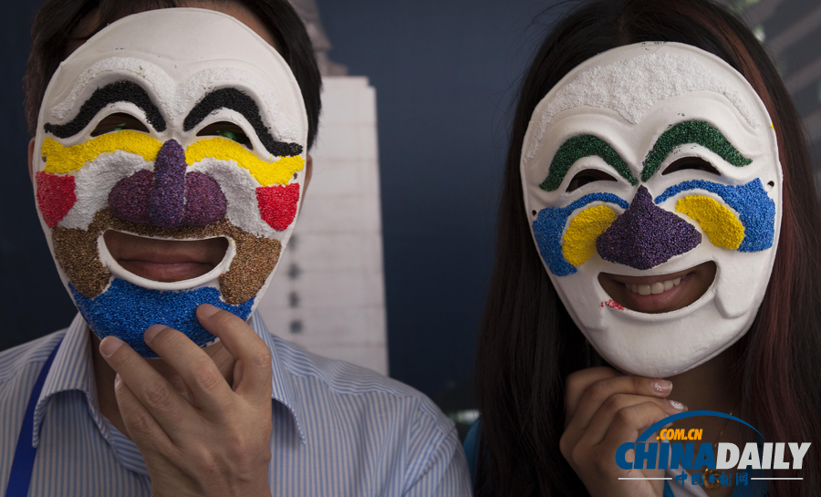 世界旅游城市聯(lián)合會會員城市北京巡展 異國風情涌動王府井
