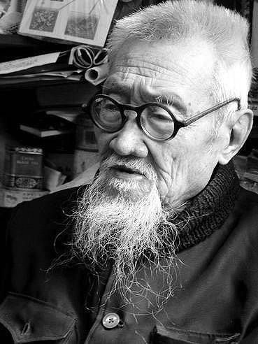 國學(xué)老教授向往孔子時(shí)代 學(xué)生拜師需帶咸肉(圖)