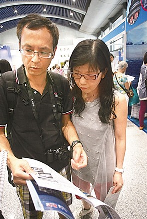 “旅游法”實施 “十一”內(nèi)地團訪港或減三成
