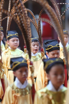 馬英九參加祭孔大典 舉“勇者無懼”論語故事(圖)