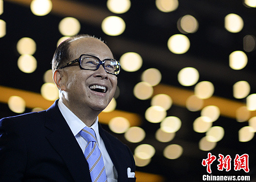 李嘉誠將拆售港燈套現(xiàn)390億 資金或收購海外項(xiàng)目