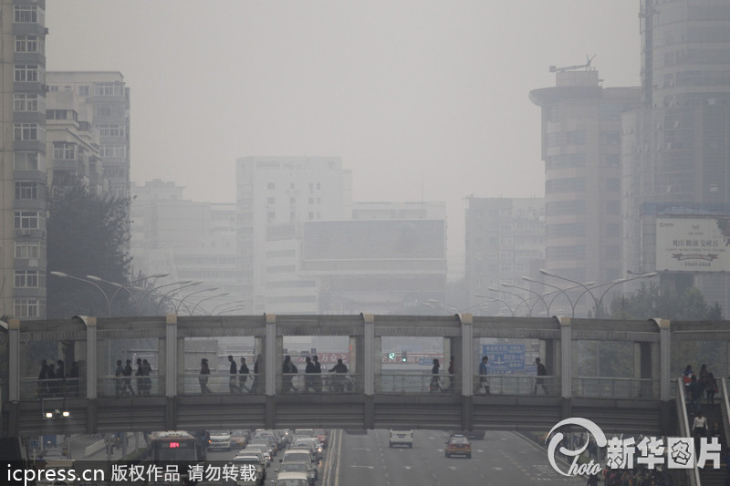 北京再現(xiàn)大范圍霧霾天氣 全城嚴(yán)重污染