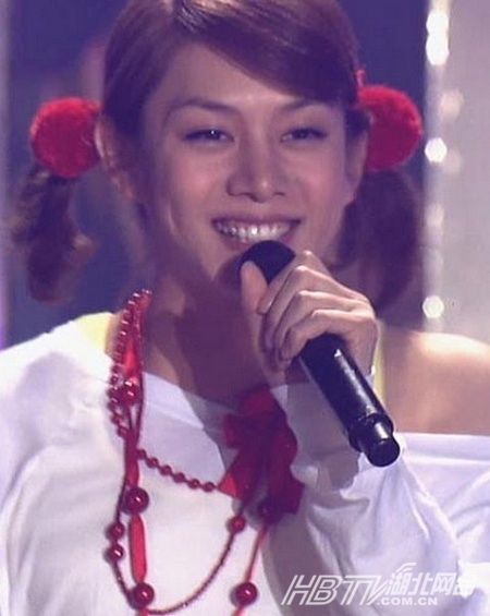 丹東男孩因美貌走紅韓國(guó)　盤點(diǎn)嬌媚的花樣美男