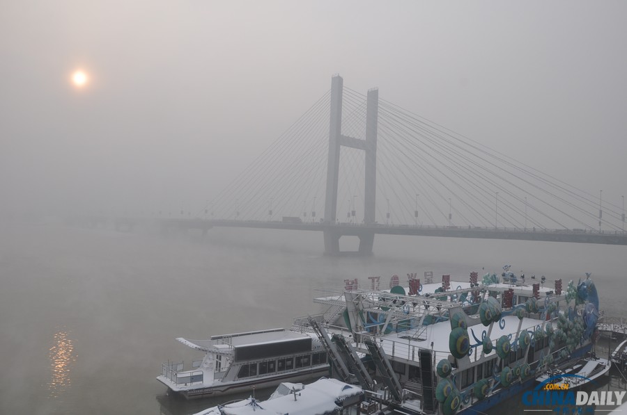 吉林連續(xù)四天出現(xiàn)霧霾天氣 空氣質(zhì)量指數(shù)屬重度污染