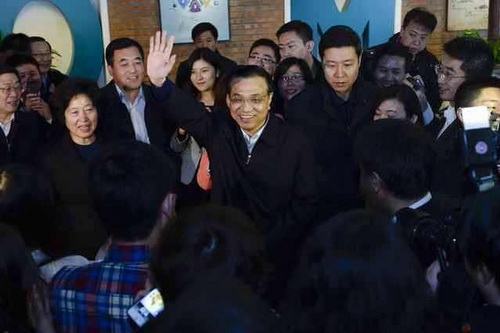 李克強：你們的創(chuàng)業(yè)平臺散發(fā)著咖啡香味