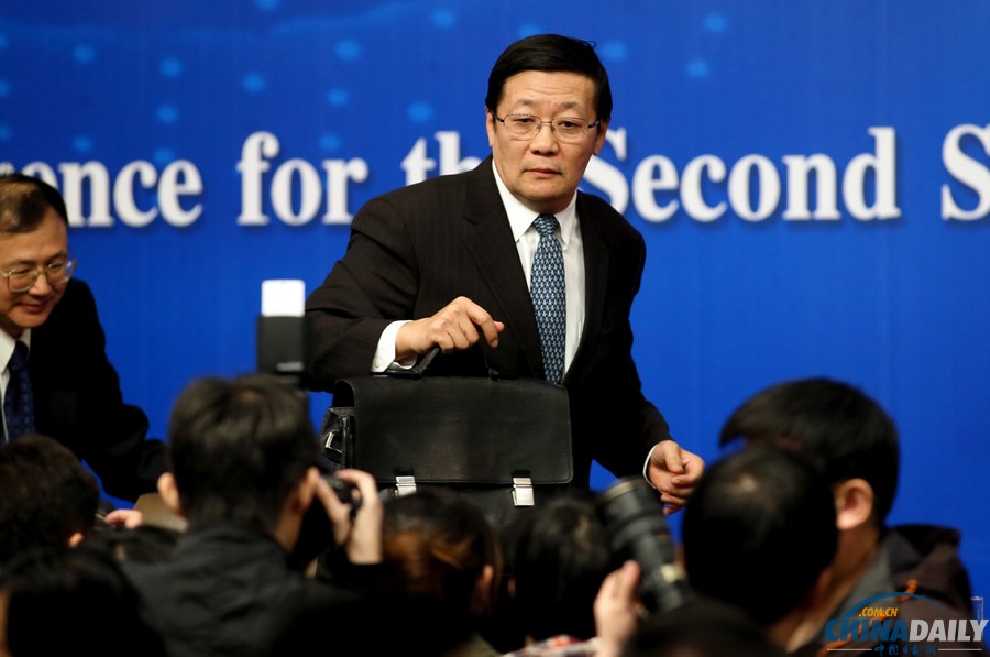 財(cái)政部部長樓繼偉、副部長張少春答記者問