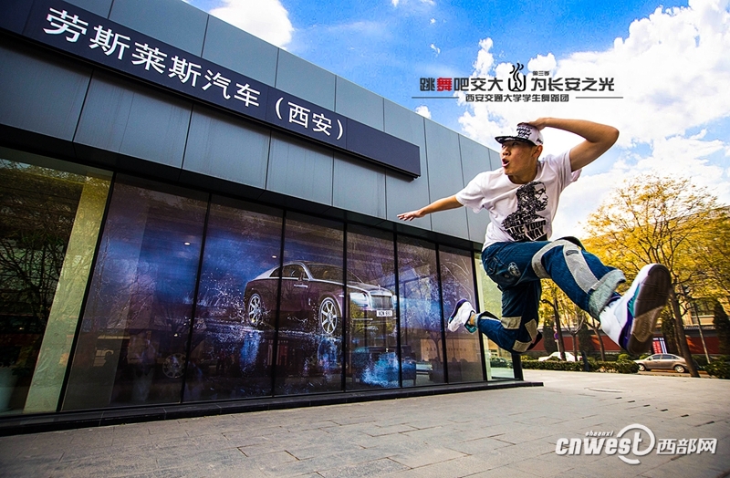 “跳舞吧，交大！”走紅網(wǎng)絡(luò) 高難度動作獲網(wǎng)友點贊