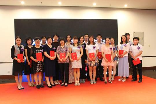 執(zhí)業(yè)藥師缺口100萬(wàn) 藥企培養(yǎng)店員執(zhí)業(yè)藥師靠譜嗎？