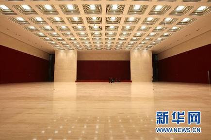 新國(guó)家博物館明開(kāi)放 珍貴文物再現(xiàn)《復(fù)興之路》