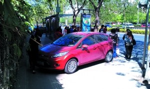 北京交通委稱上調(diào)停車費后道路擁堵情況下降