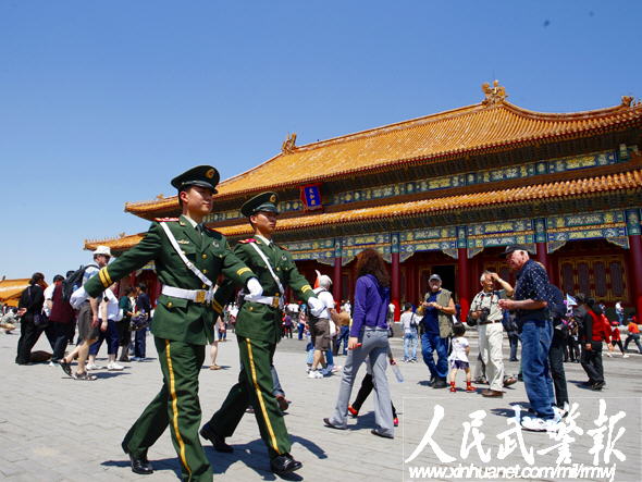 獨(dú)家揭秘:守護(hù)國(guó)寶的紫禁城
