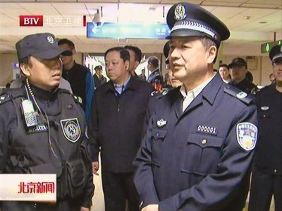 王小洪地鐵檢查安保情況：地鐵安保是反恐重點(diǎn)