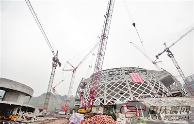 重慶最復(fù)雜最異型建筑主體完工 國(guó)際馬戲城明年開(kāi)放