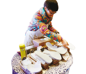 重慶首屆農(nóng)夫市集： 手洗衛(wèi)生巾玫瑰花唇膏你見過嗎