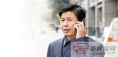 33歲碩士女兒至今未嫁 退休父母千里來(lái)重慶現(xiàn)場(chǎng)督婚