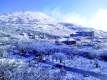 重慶冬季賞雪路線出爐 多地冰雪節(jié)將啟動(dòng)住宿略緊張
