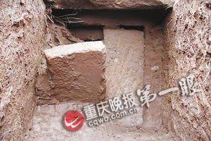 揭開古墓重重機關(guān) 重慶古墓暗藏