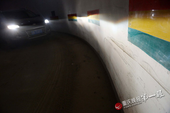 紅綠燈、地窖、迷宮 主城奇葩車庫折磨你的有幾個