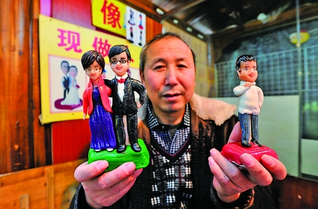 重慶洪崖洞有個“泥人時”沒學(xué)過美術(shù)卻捏誰像誰
