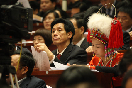 福建省十二屆人大一次會議在福州舉行 將進(jìn)行換屆選舉