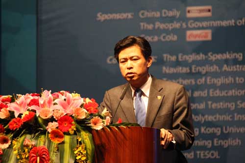 中國日報社“21世紀(jì) 可口可樂杯”英語演講比賽現(xiàn)場圖集