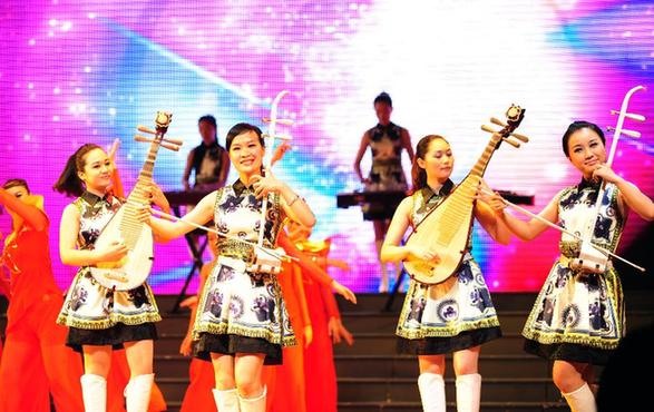 閩臺對渡文化節(jié)開幕　兩岸青年歡歌慶端午