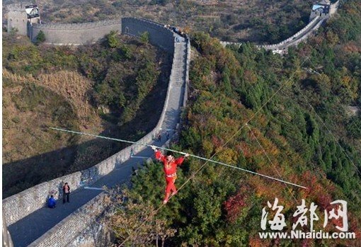 傳高空王阿迪力全國巡演挑戰(zhàn)城市地標 福建首站福州