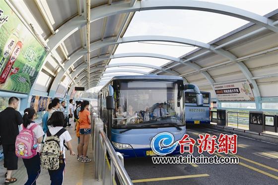 廈門BRT將設(shè)X光通道機(jī) 上車先過(guò)X光安檢通道