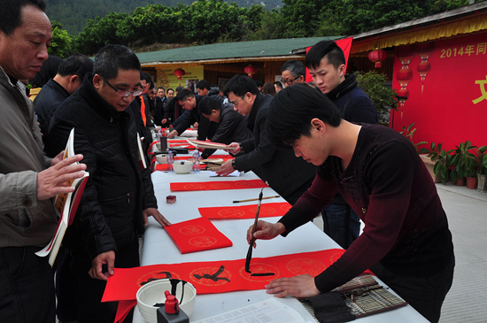 同安：文化走進(jìn)企業(yè)，勞模喜收祝“福”